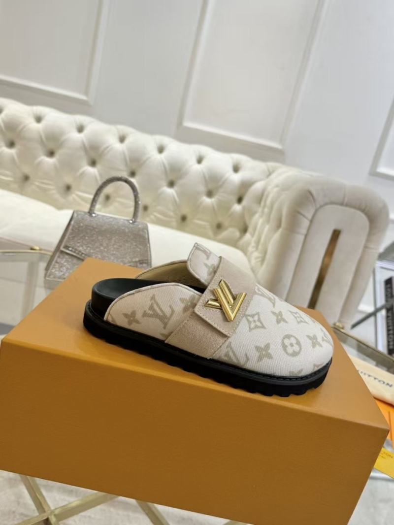 l0vis Vvtt0n slippers